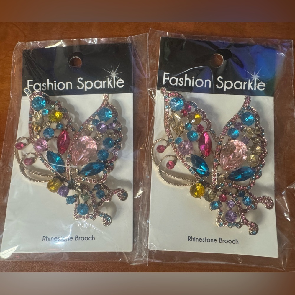 2 Colorful Butterfly Brooch - Picture 6 of 8